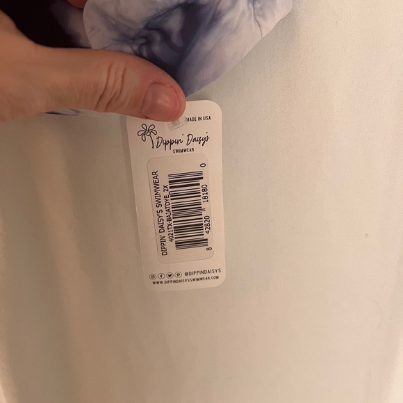 NWT Dippin Daisy plus size blue tie dye bikini set, 2X, 3X - Picture 8 of 13